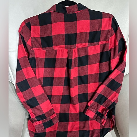 H&M Divided Long-sleeve Black & Red Flannel - Picture 4 of 4
